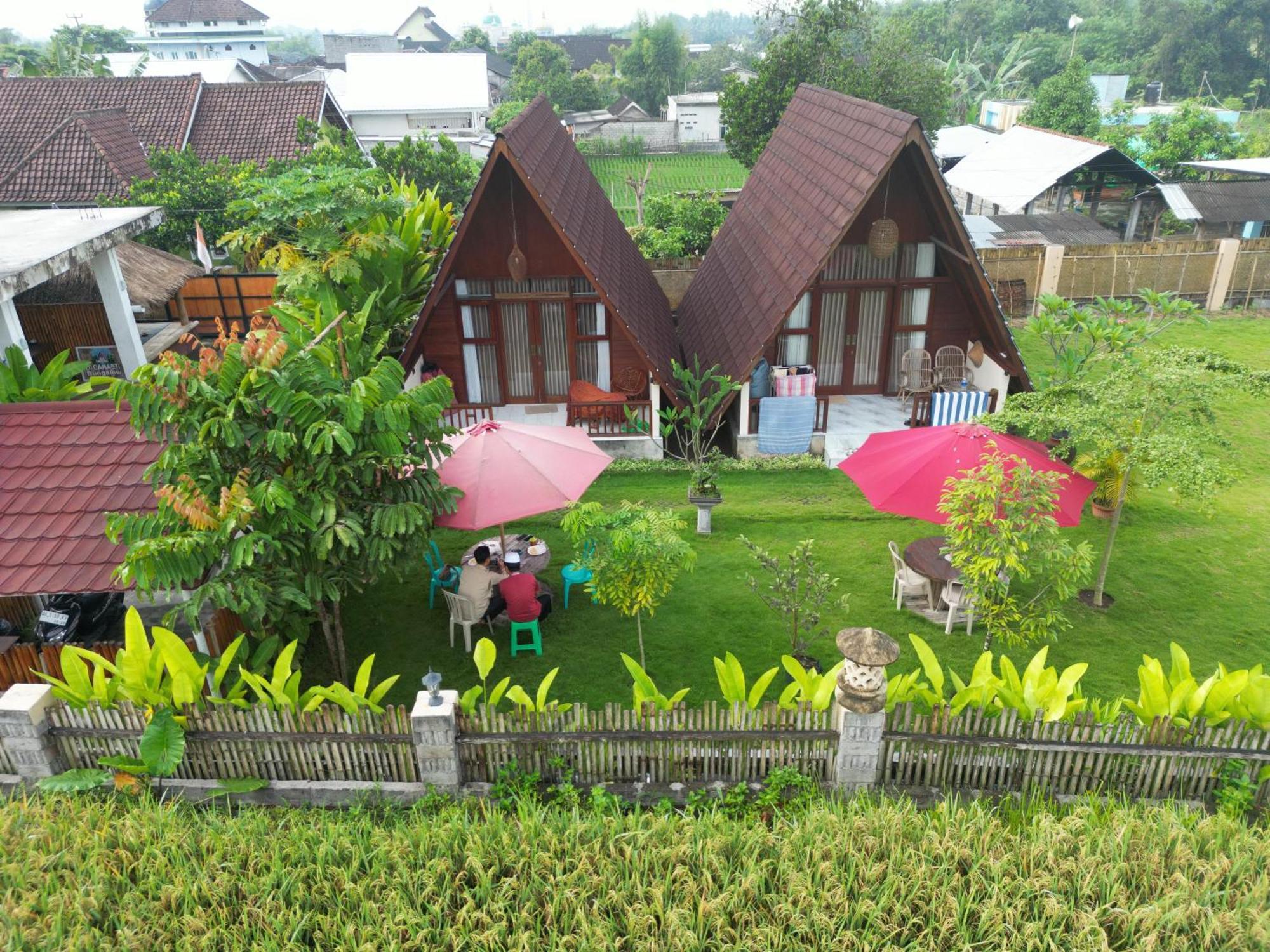 D' Carasti Bungalow Masbagik Esterno foto