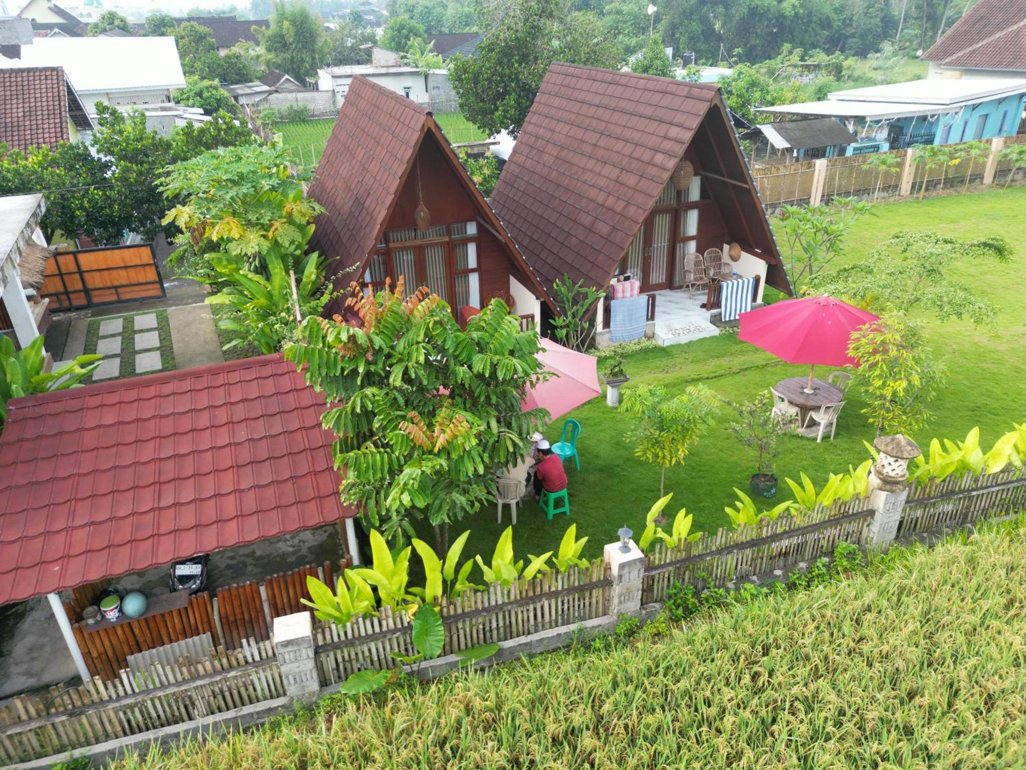 D' Carasti Bungalow Masbagik Esterno foto